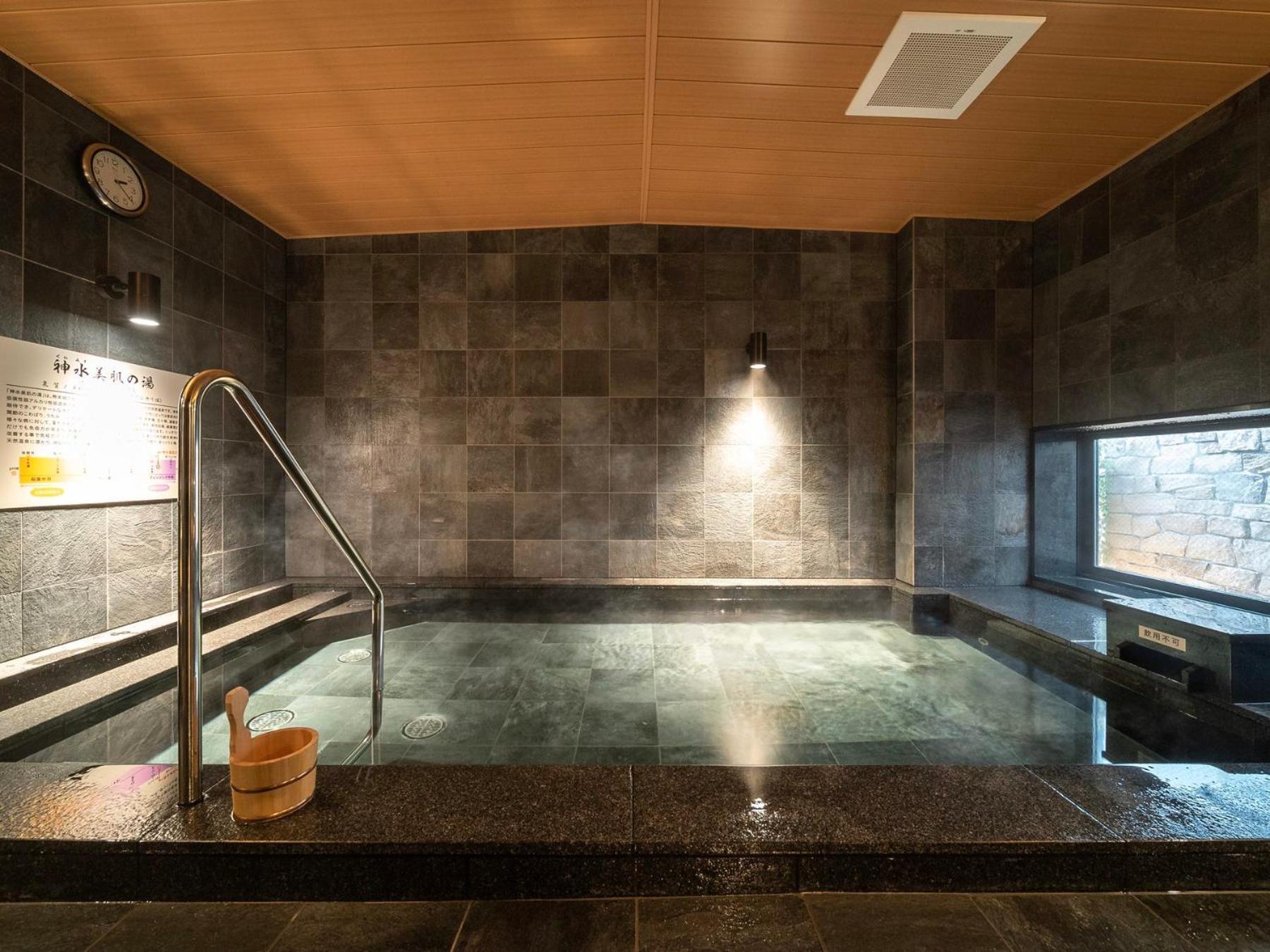 Super Hotel Kumamoto Ekimae Natural Hot Springs Kültér fotó